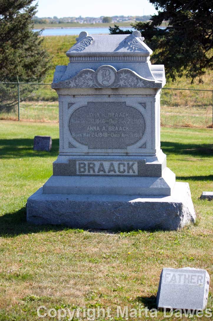 Braack Monument